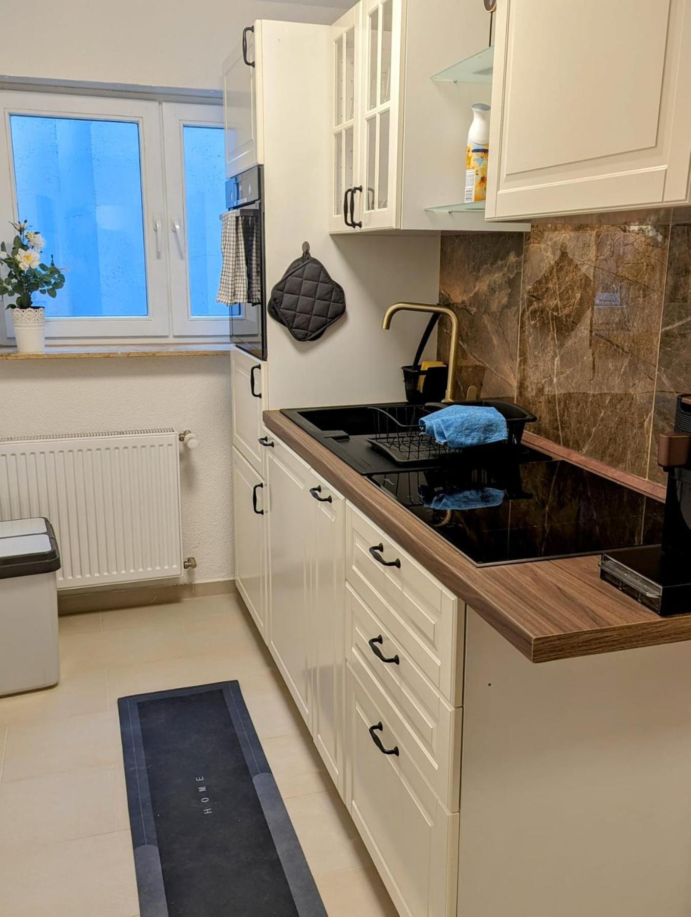 Apartment Bietigheimer Hideaway - Modern Und Gemuetlich *